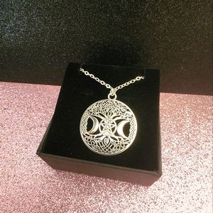 Triple‎ Moon Pendant Necklace